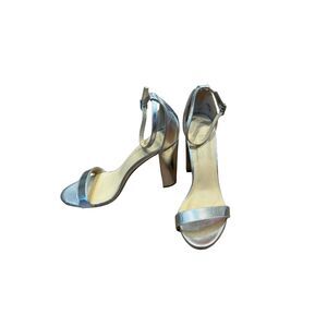 Lulus Silver Taylor Size 9 Heels